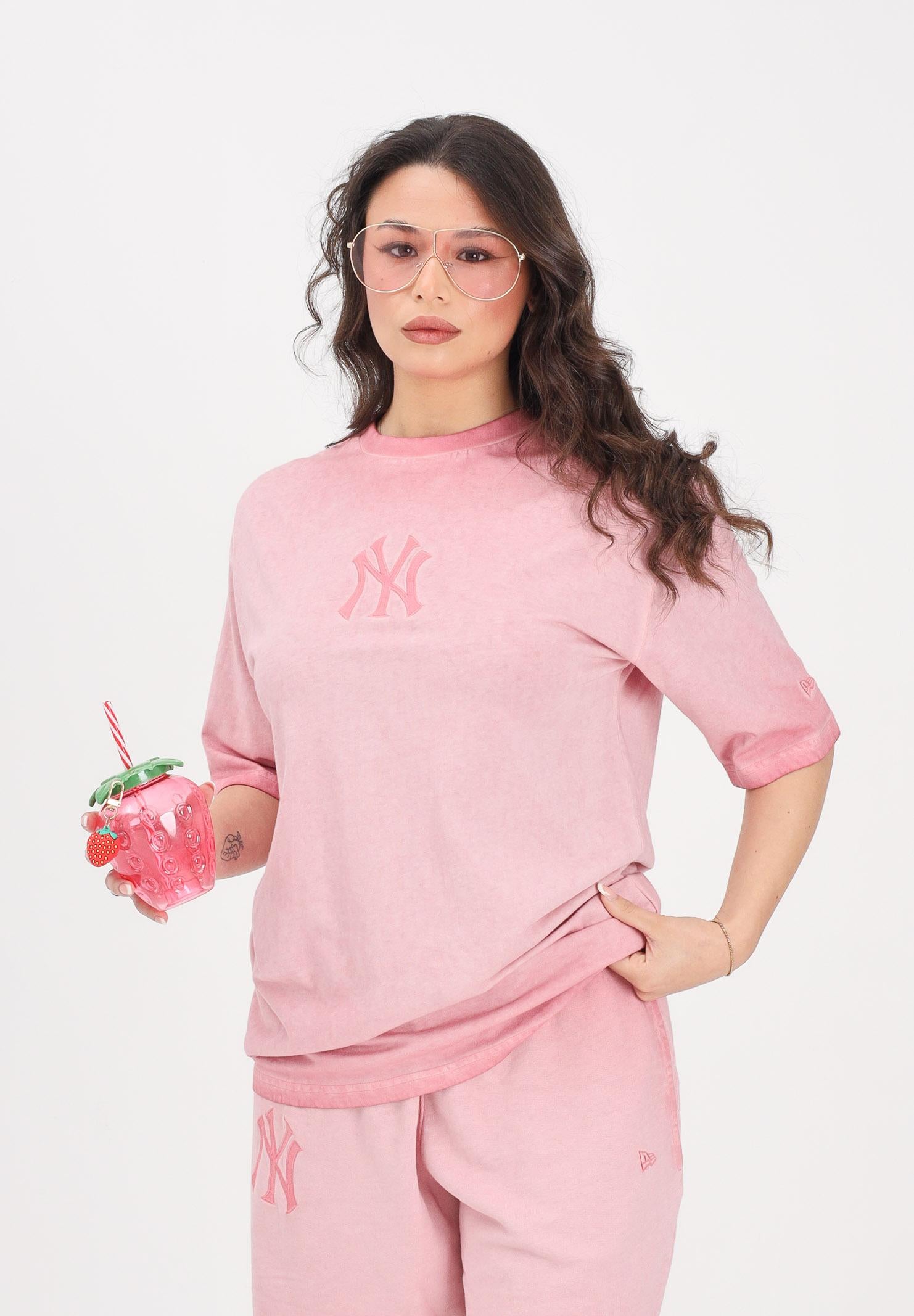 NEW ERA T-shirt a manica corta New York Yankees MLB Washed Logo rosa per uomo e donna 60856151 . NEW ERA 