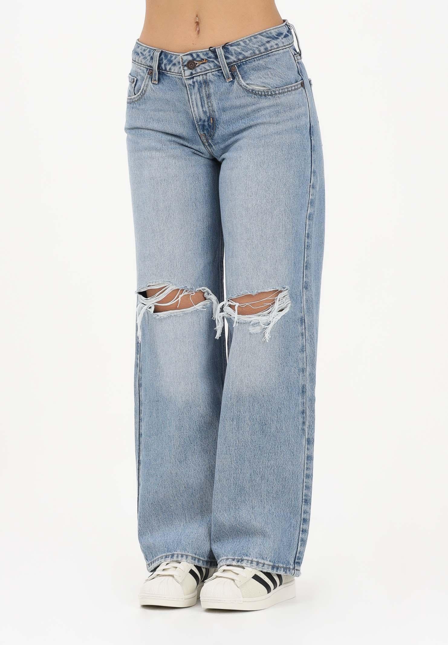 LEVI'S Jeans Low Loose in denim chiaro da donna A5566-0044 . LEVI'S® 