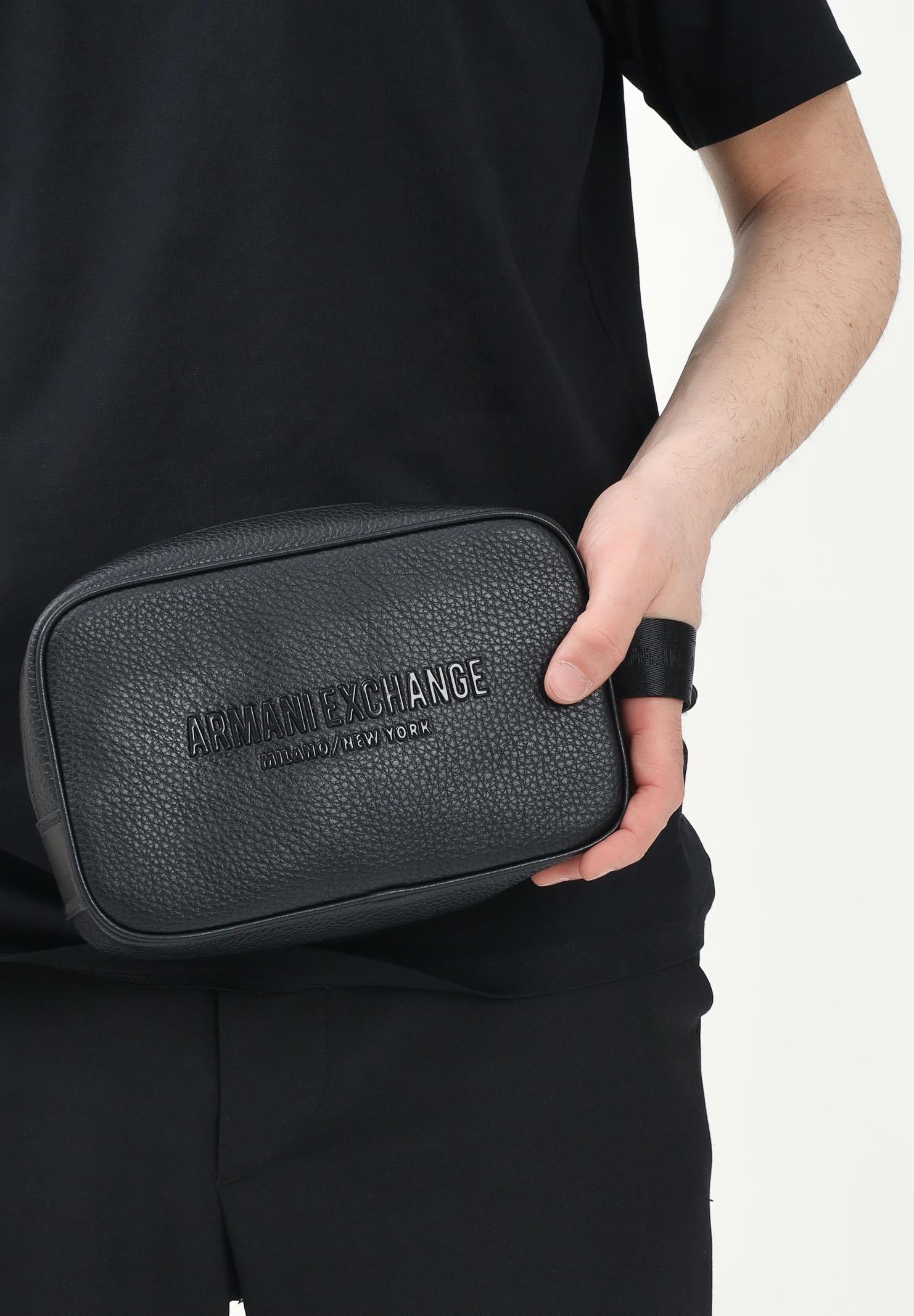 ARMANI EXCHANGE Pochette nera da uomo con logo XM000235AF11931 UC001 ARMANI EXCHANGE 