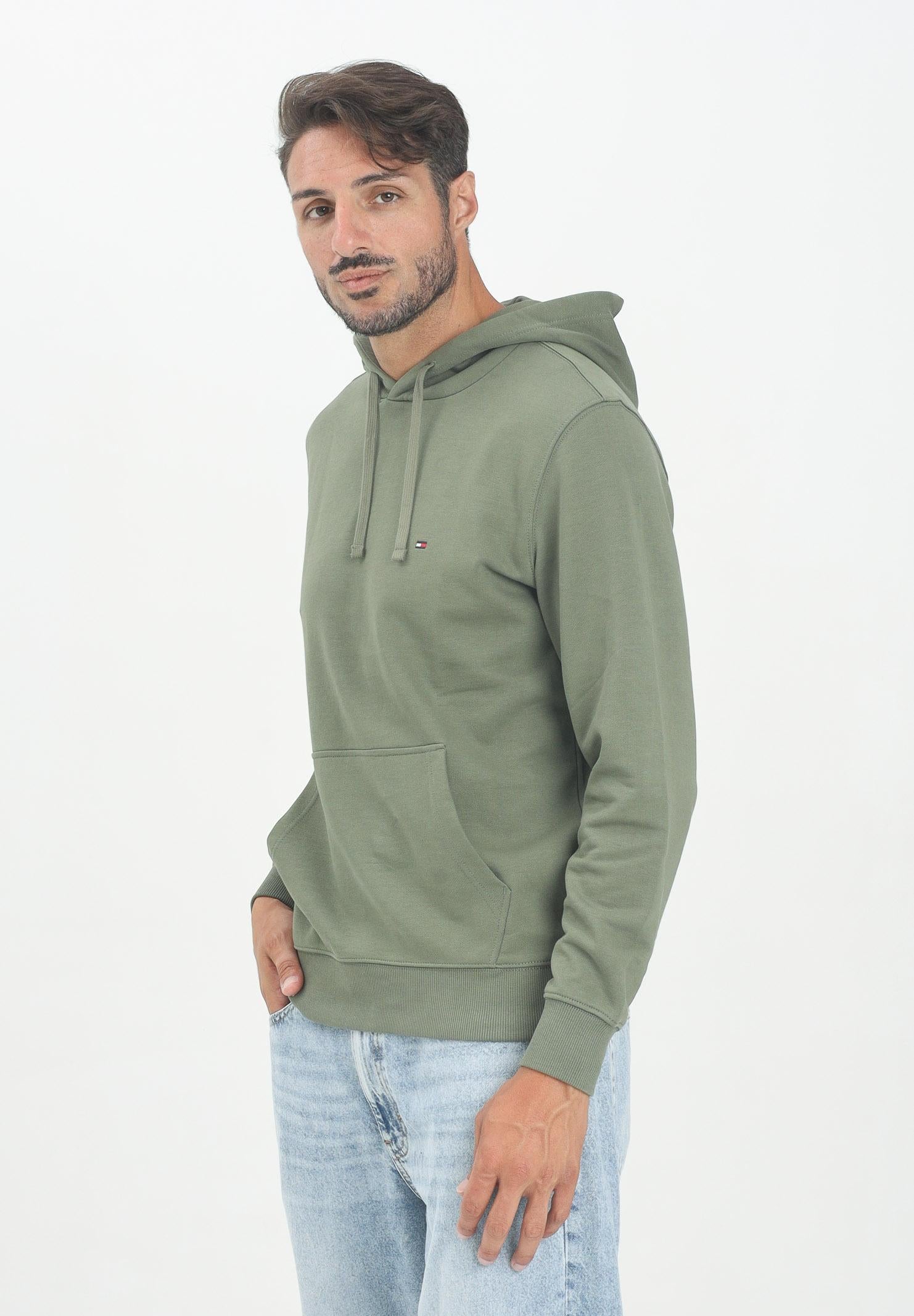 TOMMY HILFIGER Felpa con cappuccio verde da uomo rifinita da logo MW0MW37235PLI  TOMMY HILFIGER 