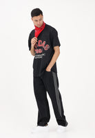 ADIDAS ORIGINALS T-shirt a manica corta JERSEY VARSITY FOOTBALL nera da uomo KD0523 . ADIDAS ORIGINALS 