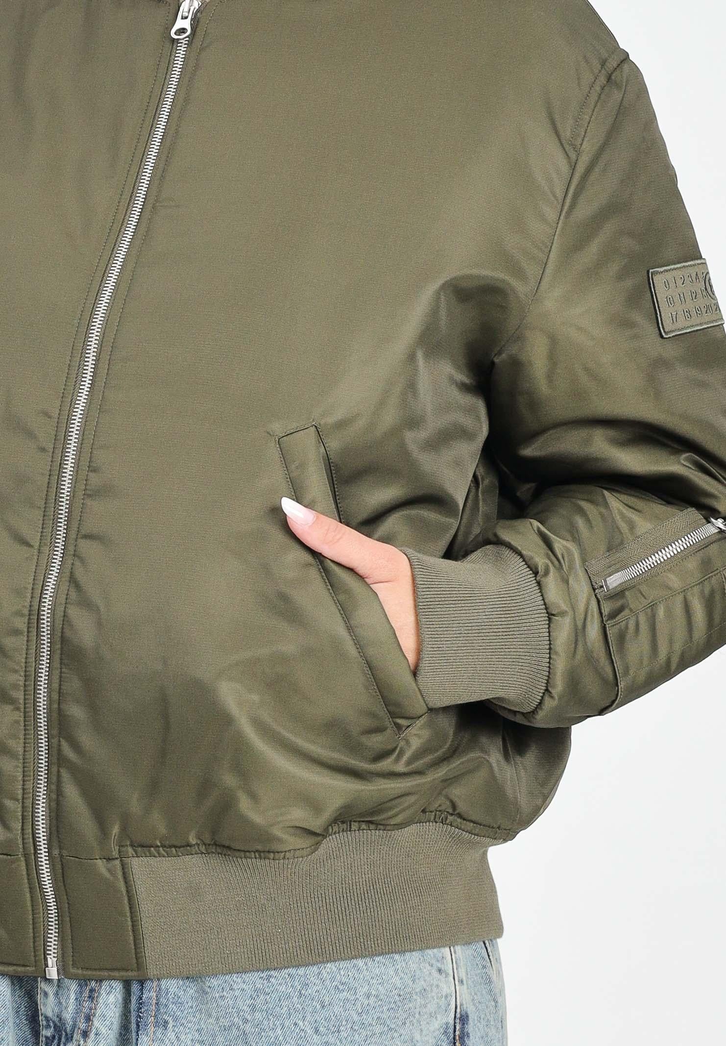 MAISON MARGIELA Bomber verde per donna, ragazzi e bambini con Patch Numeric M60832MM03B M6514 MAISON MARGIELA 