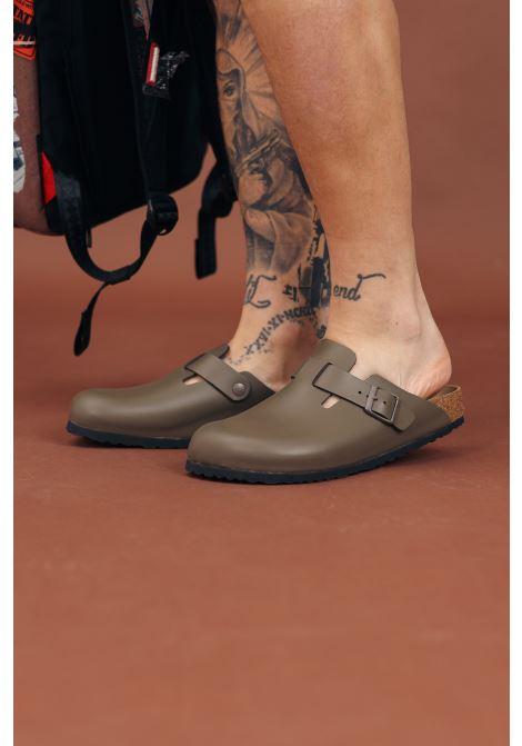 BIRKENSTOCK Ciabatte Boston verdi per uomo e donna 1029156 . BIRKENSTOCK 