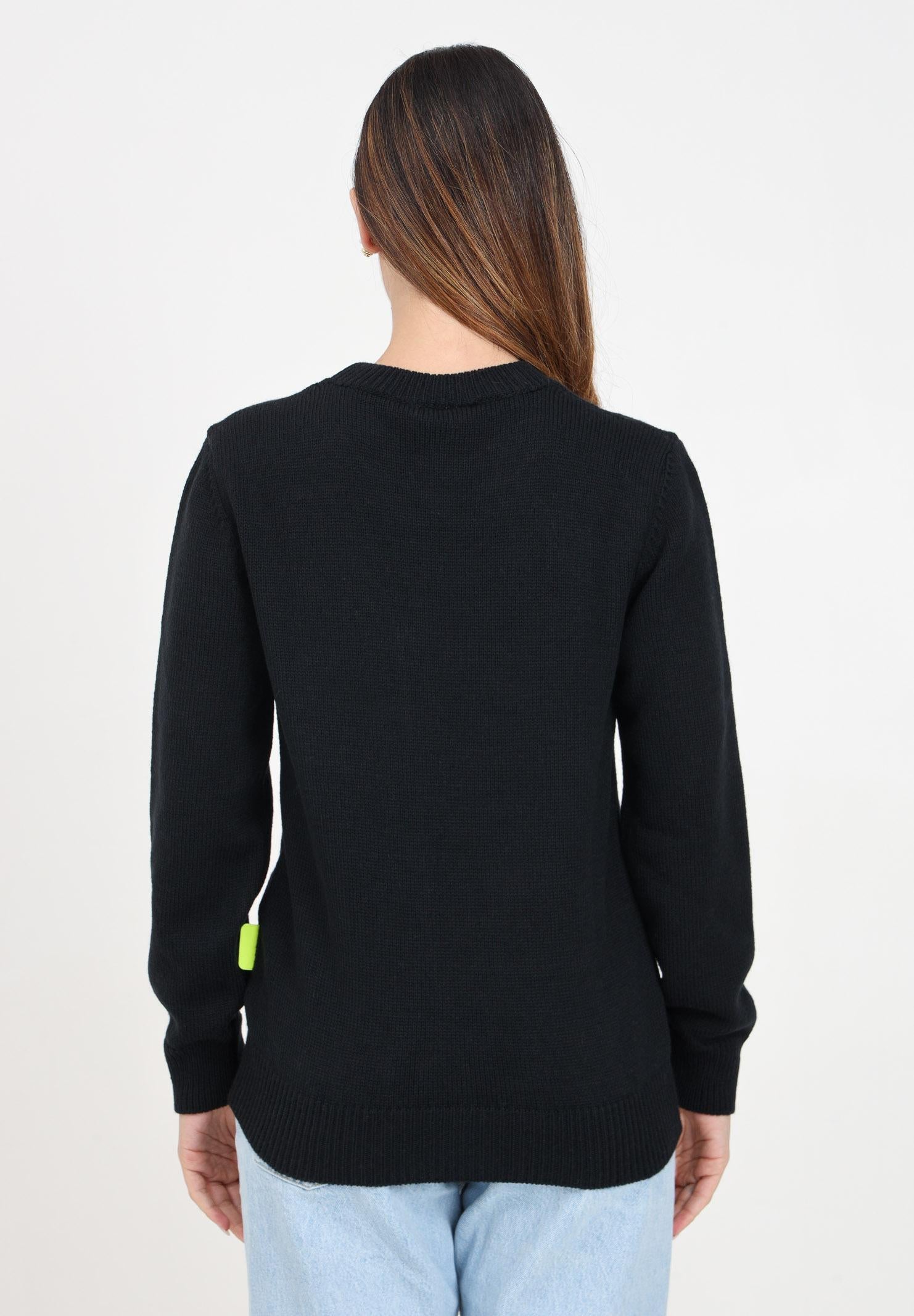 Maglioncino girocollo nero per donna e bambina rifinito da patch logo F4BKJUJP138 110 BARROW 