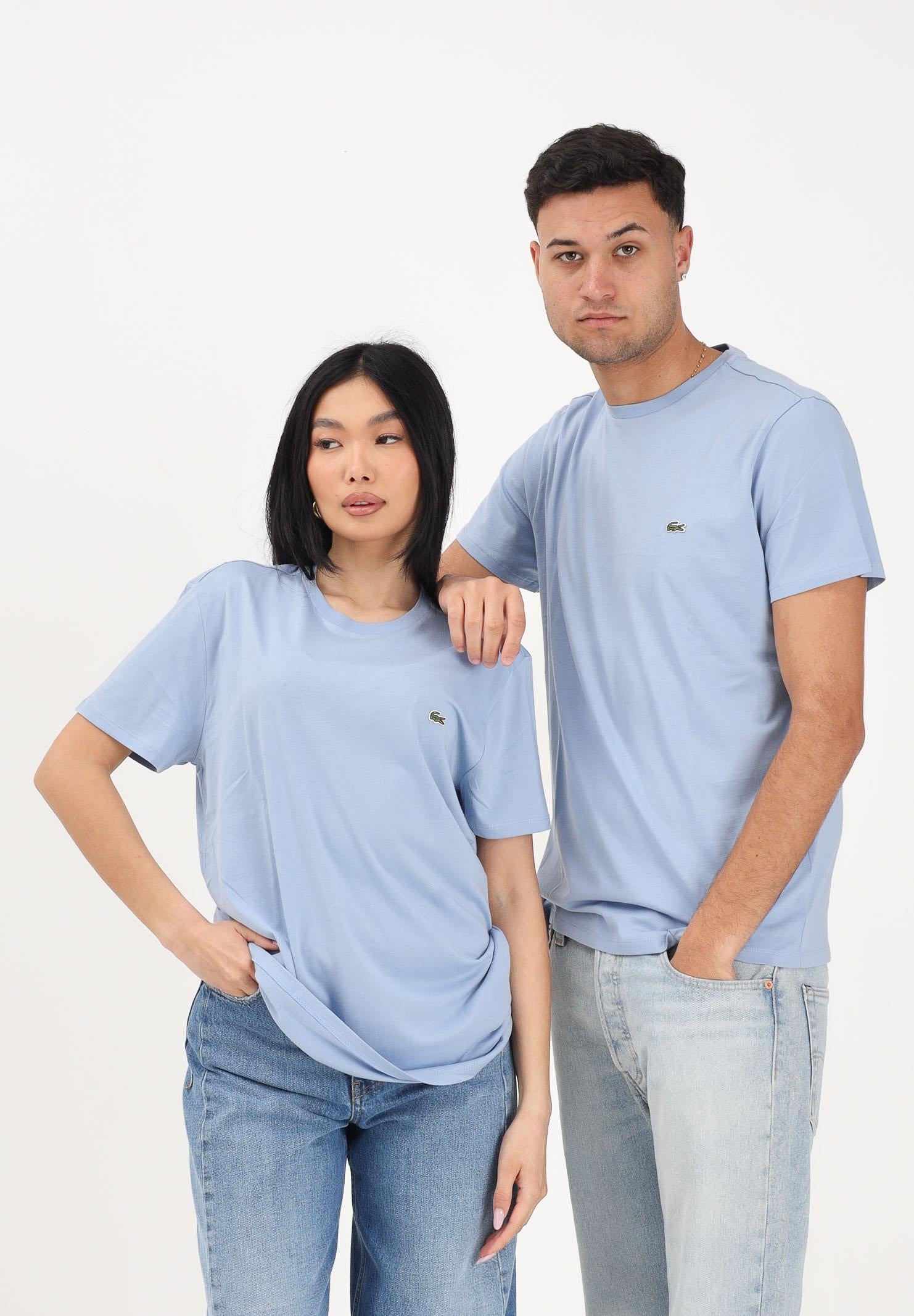 LACOSTE T-shirt a manica corta celeste per uomo e donna con patch logo TH6709 AEY LACOSTE 