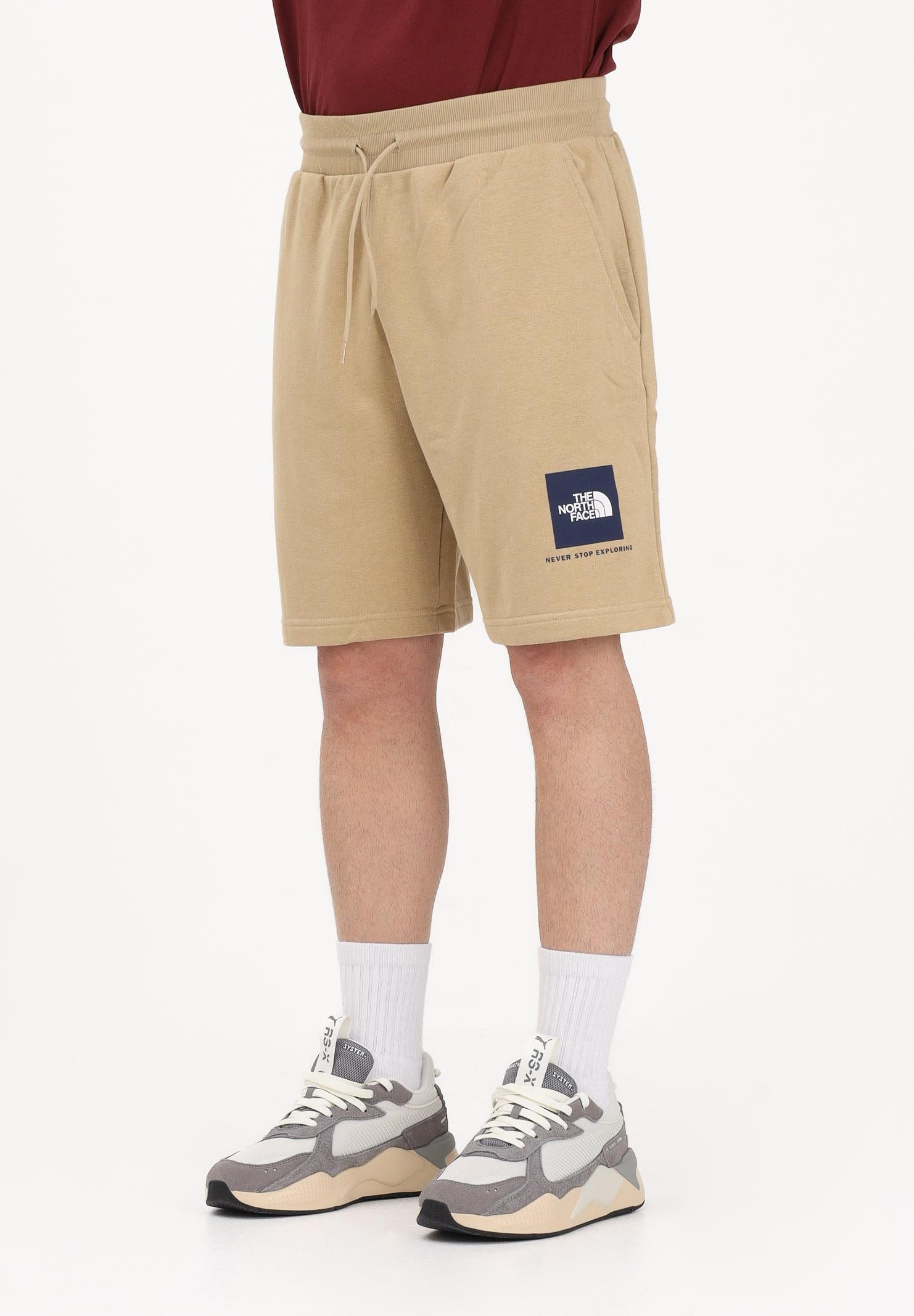 THE NORTH FACE Shorts sportivo NSE Box Light Regular beige da uomo NF0A8GQ8LK51 . THE NORTH FACE 
