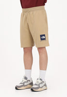 THE NORTH FACE Shorts sportivo NSE Box Light Regular beige da uomo NF0A8GQ8LK51 . THE NORTH FACE 