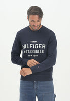 TOMMY HILFIGER Maglioncino girocollo blu da uomo con logo MW0MW39533DW5  TOMMY HILFIGER 