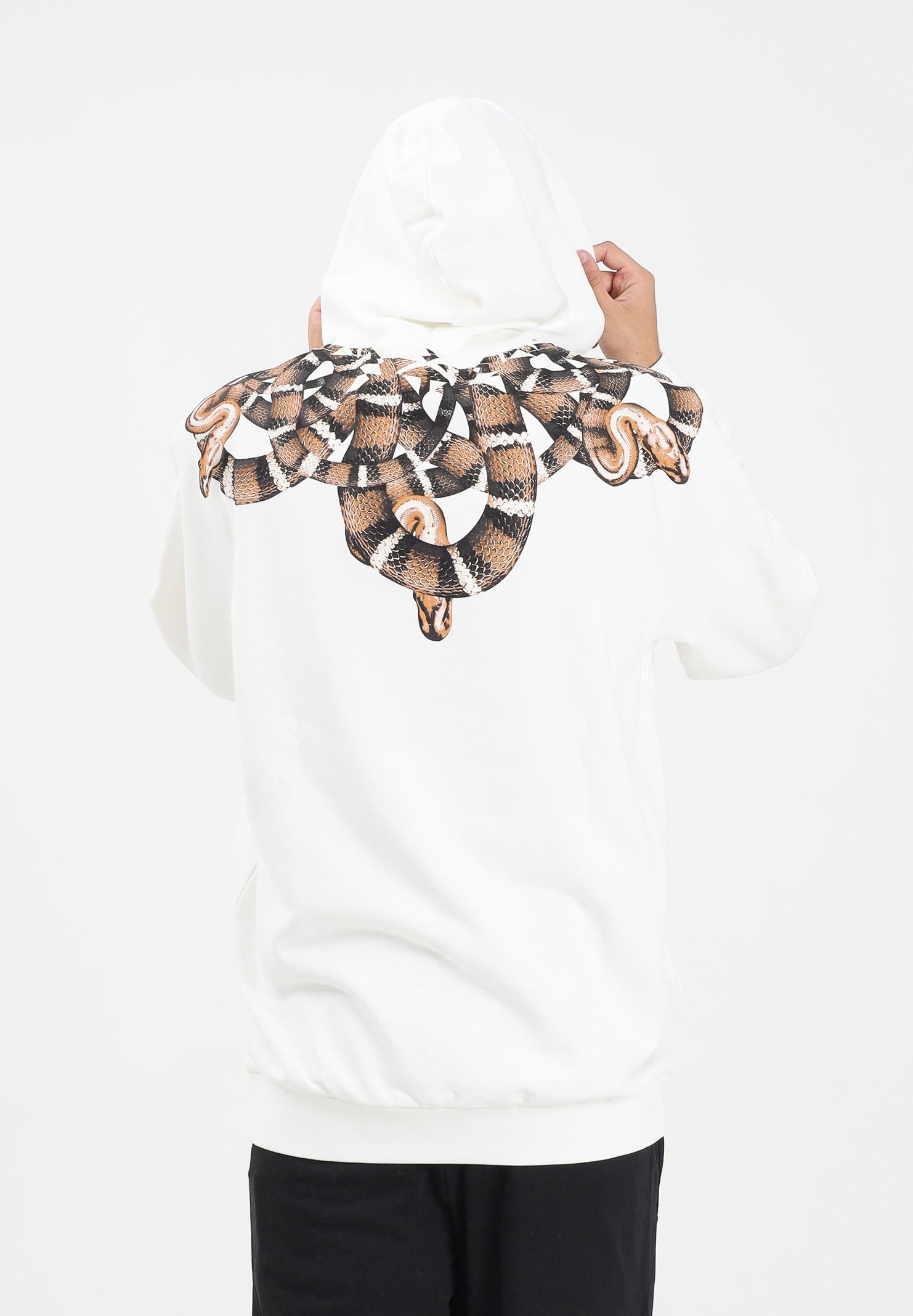 MARCELO BURLON COUNTY OF MILAN Felpa con cappuccio bianca da uomo caratterizzata da stampa di serpente F5CAMAHS066 013 MARCELO BURLON COUNTY OF MILAN 