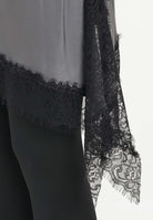 VICOLO Abito corto grigio da donna con inserti in pizzo nero TF0255 GR VICOLO 