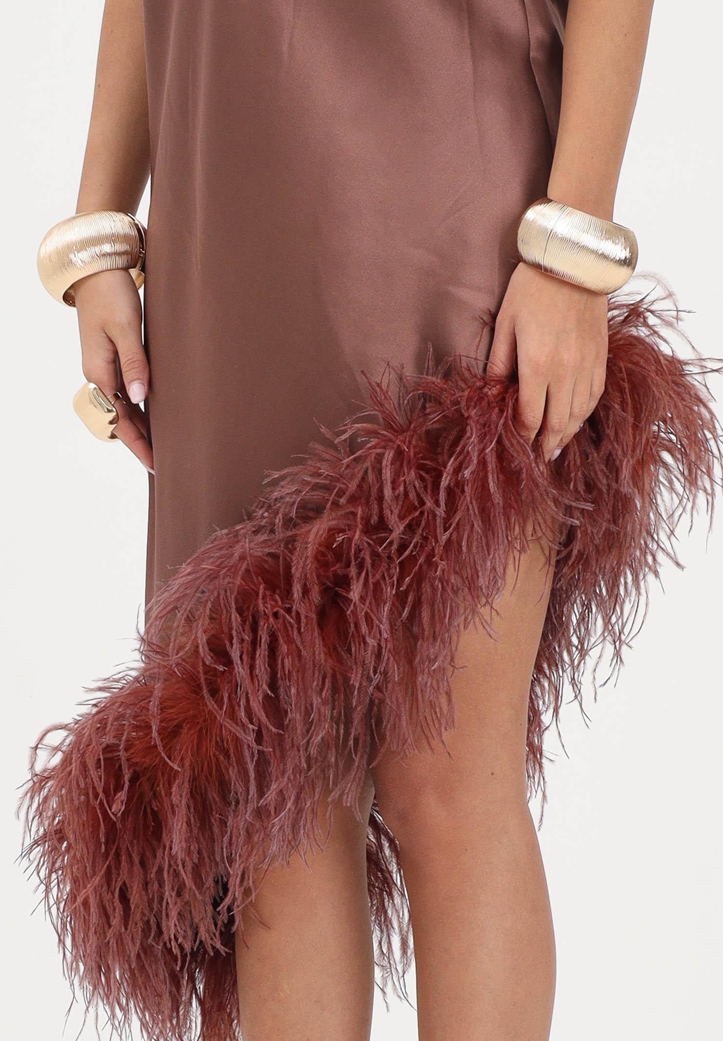 NOELL MAGGINI Abito corto marrone da donna con piume 0126147 C304 NOELL MAGGINI 