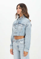 TOMMY JEANS Giubbotto crop in denim chiaro da donna con logo DW0DW210631A5  TOMMY JEANS 