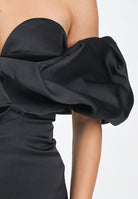 ELISABETTA FRANCHI Abito midi nero da donna con scollo 3D<BR/> AB71456E2 110 ELISABETTA FRANCHI 