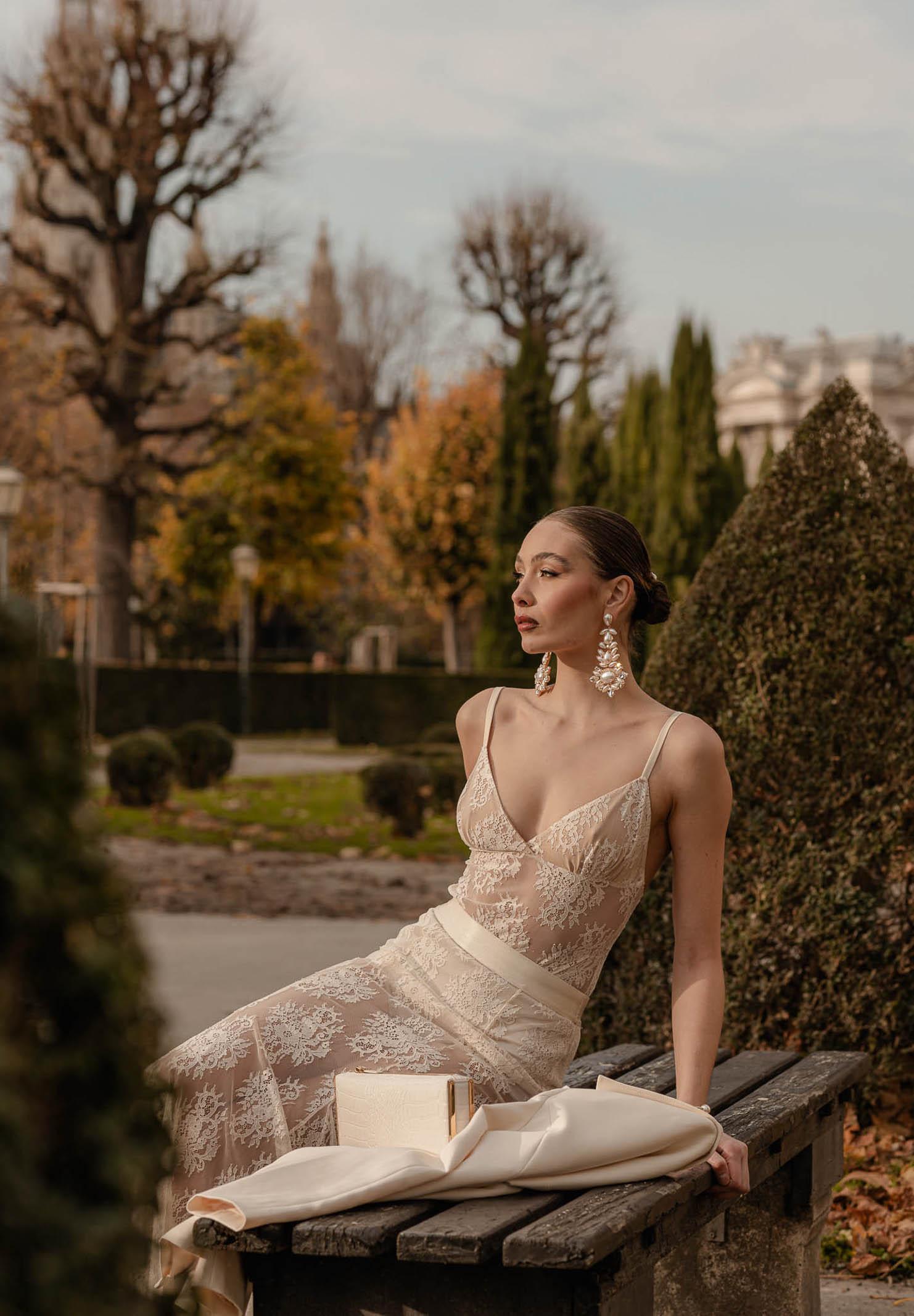 SANTAS Body RADIANCE panna da donna con ricamo in pizzo floreale PV2615 PA SANTAS 