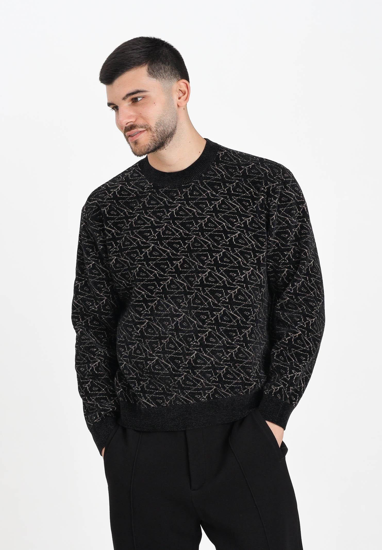 ARMANI EXCHANGE Maglioncino girocollo nero da uomo con logo all-over XM001330AF16916 FC196 ARMANI EXCHANGE 