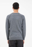 BLAUER Maglioncino girocollo grigio da uomo con patch logo 25WBLUM01283-007360 M96 BLAUER 