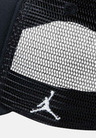 JORDAN Cappello con visiera JAN TRUCKER nero per uomo e donna 9A0940 023 JORDAN 