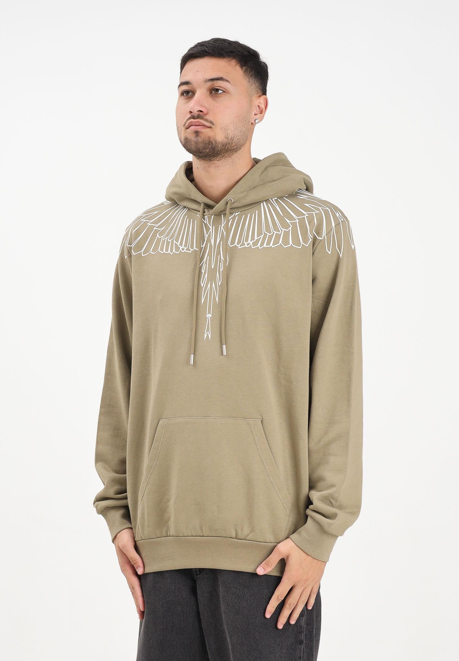 MARCELO BURLON COUNTY OF MILAN Felpa con cappuccio color kaki da uomo con grafica ali F5CAMAHS002 956 MARCELO BURLON COUNTY OF MILAN 