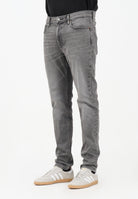 CALVIN KLEIN JEANS Jeans grigio da uomo LV04RD702GZY3 . CALVIN KLEIN JEANS 