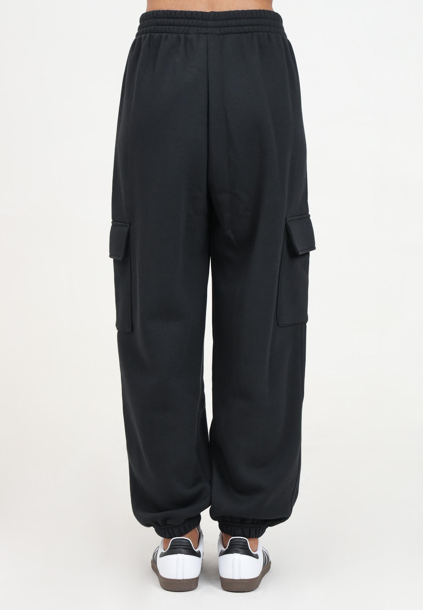 ADIDAS ORIGINALS Pantalone sportivo Essentials Fleece Cargo nero da donna IY9689  ADIDAS ORIGINALS 