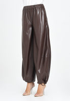 SIMONA CORSELLINI Pantalone in eco-pelle color cioccolato da donna A25CPPA00901-C00020 V0746 SIMONA CORSELLINI 