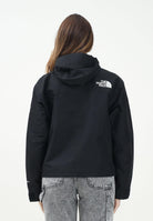 THE NORTH FACE Giacca a vento Mountain Mono nera da donna NF0A88YXJK31 . THE NORTH FACE 