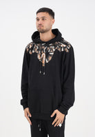 MARCELO BURLON COUNTY OF MILAN Felpa con cappuccio nera da uomo caratterizzata da stampa di serpente F5CAMAHS066 110 MARCELO BURLON COUNTY OF MILAN 