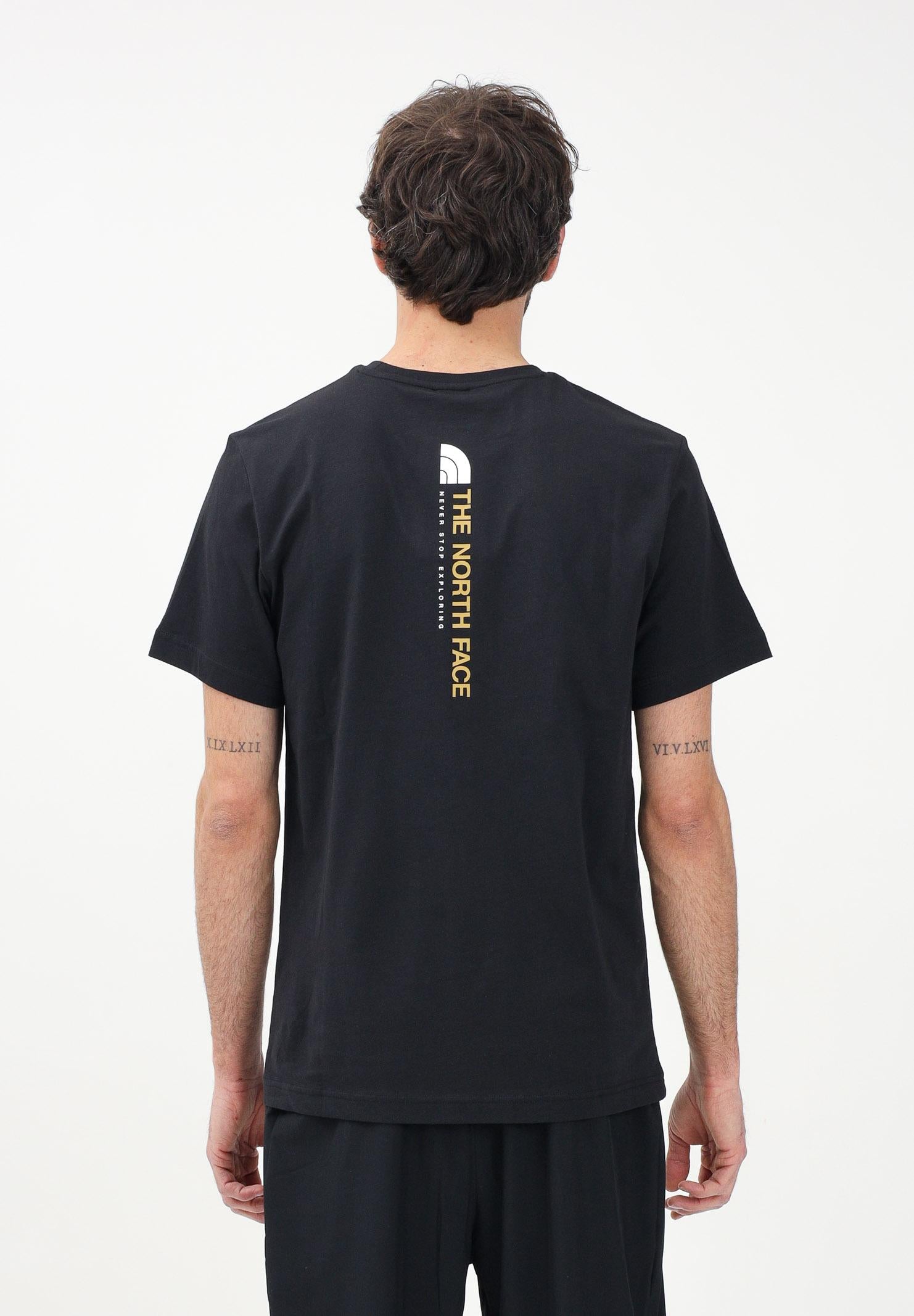 THE NORTH FACE T-shirt a manica corta Vertical nera da uomo NF0A89FPJK31 . THE NORTH FACE 