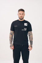 THE NORTH FACE T-shirt a manica corta Foundation Mountain Coordinates nera da uomo NF0A8BQXJK31 . THE NORTH FACE 