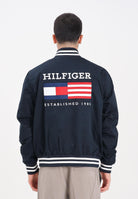 TOMMY HILFIGER Bomber Americana Varsity blu da uomo MW0MW40647DW5  TOMMY HILFIGER 