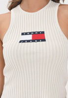 TOMMY JEANS Canotta beige da donna stile vogatore a coste DW0DW20975YBL  TOMMY JEANS 