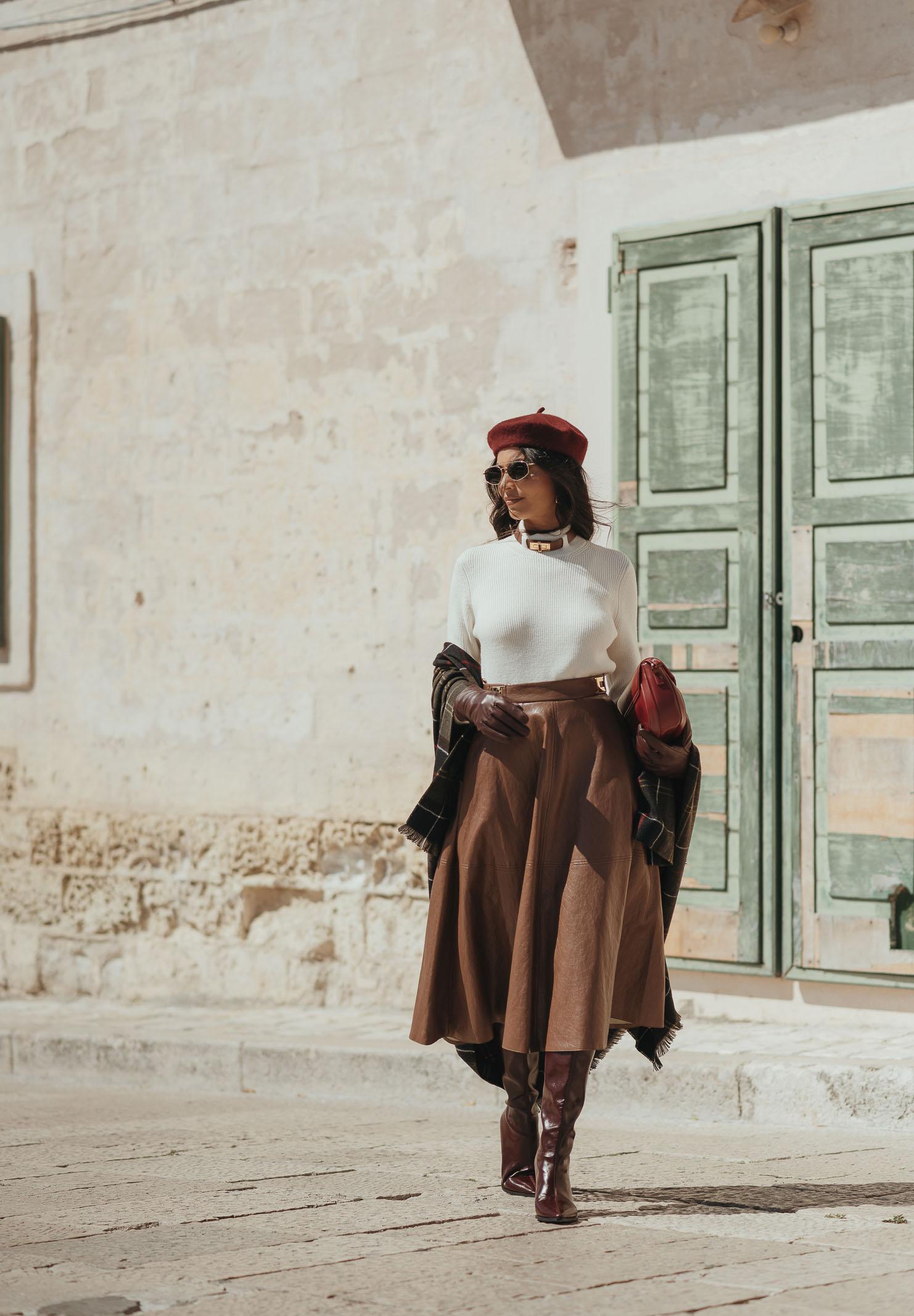 ELISABETTA FRANCHI Maglioncino a collo alto color latte da donna con cinturino gioiello MK05S56E2 DZ9 ELISABETTA FRANCHI 