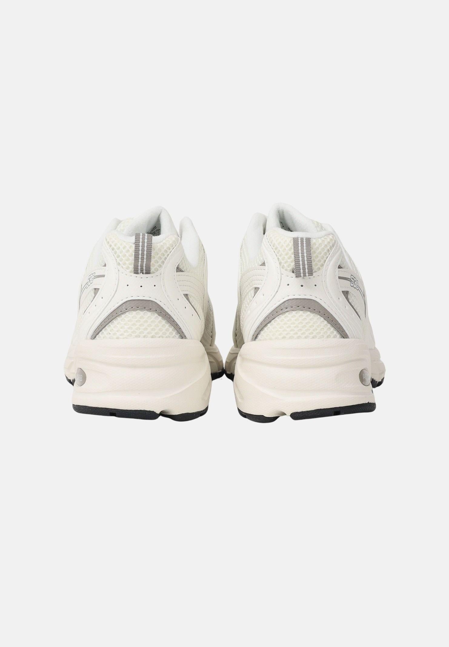 NEW BALANCE Sneakers 530 panna per uomo e donna U530CSB . NEW BALANCE 