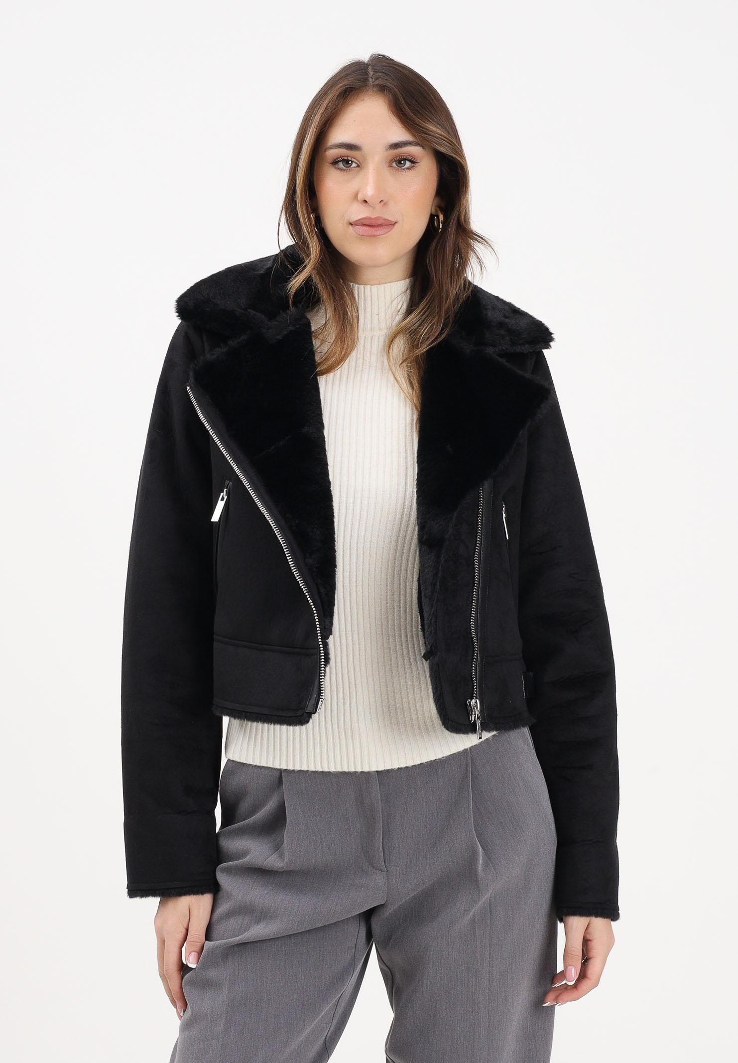 VICOLO Montone corto nero da donna TF0090 A99 VICOLO 