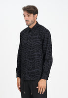 VERSACE JEANS COUTURE Camicia a manica lunga nera da uomo con motivo Liquify Logomania vellutato 79GAL2R0NS703 899 VERSACE JEANS COUTURE 