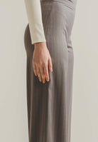 SANTAS Pantalone elegante POUVOIR grigio da donna con micro gessatura PV2626 GR SANTAS 