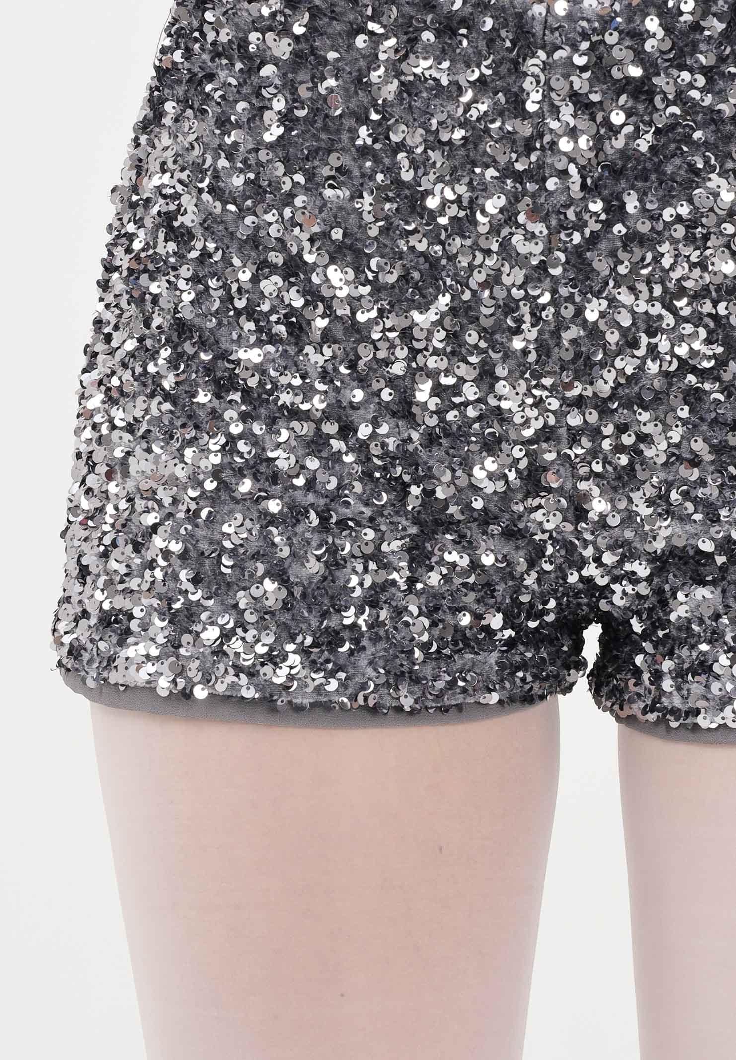 VICOLO Shorts grigio da donna ricoperto di paillettes TF1468 AR VICOLO 