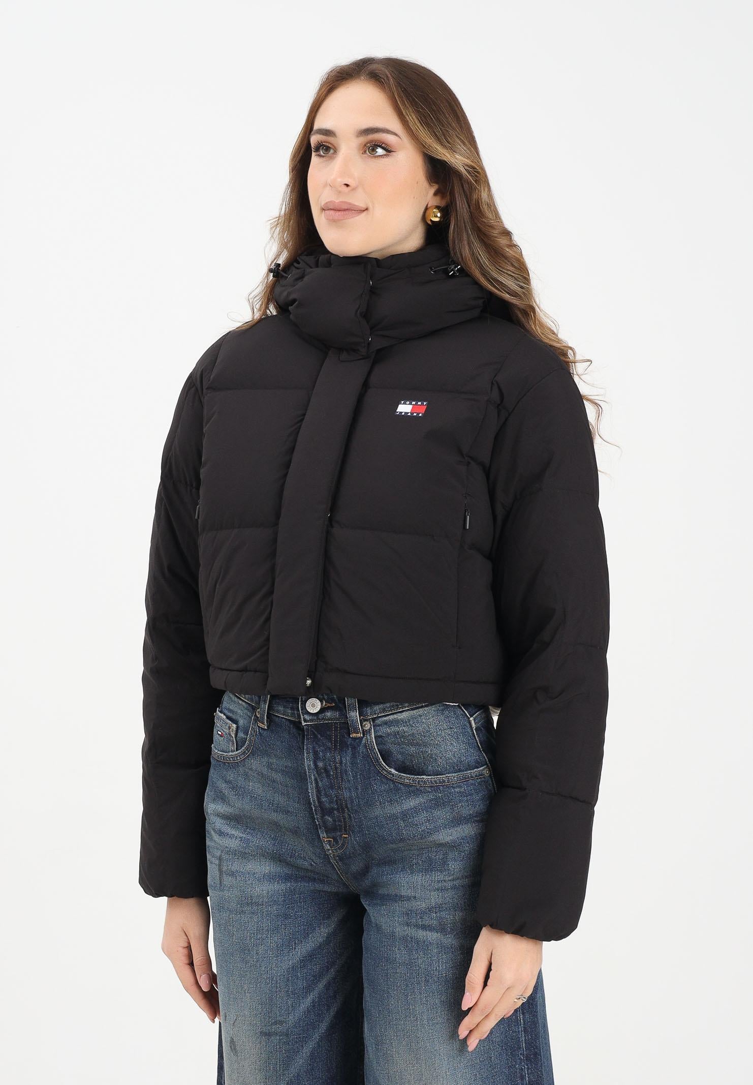 TOMMY JEANS Piumino nero da donna con logo DW0DW21624BDS  TOMMY JEANS 