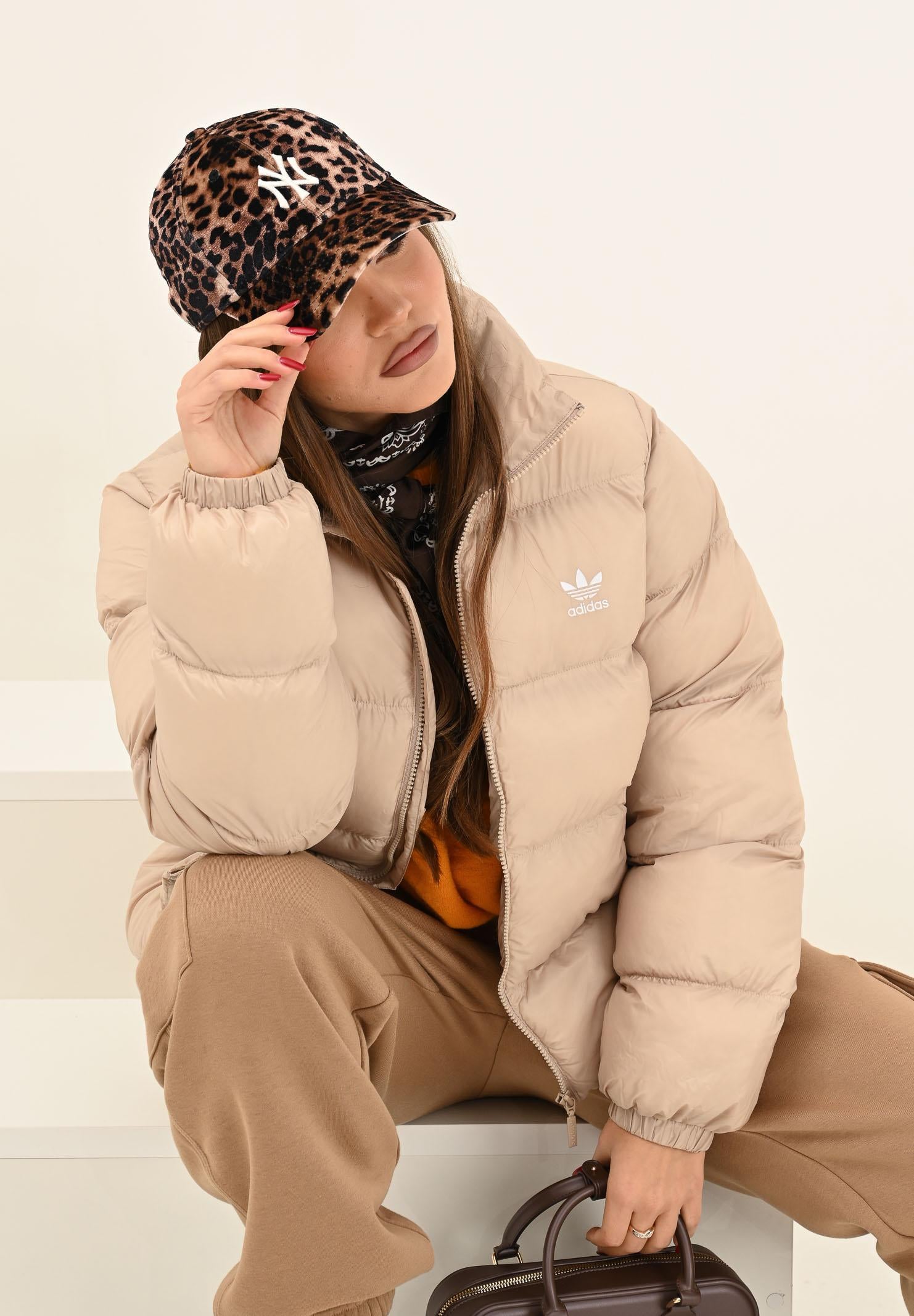 ADIDAS ORIGINALS Piumino Adicolor beige da donna JX2947 . ADIDAS ORIGINALS 