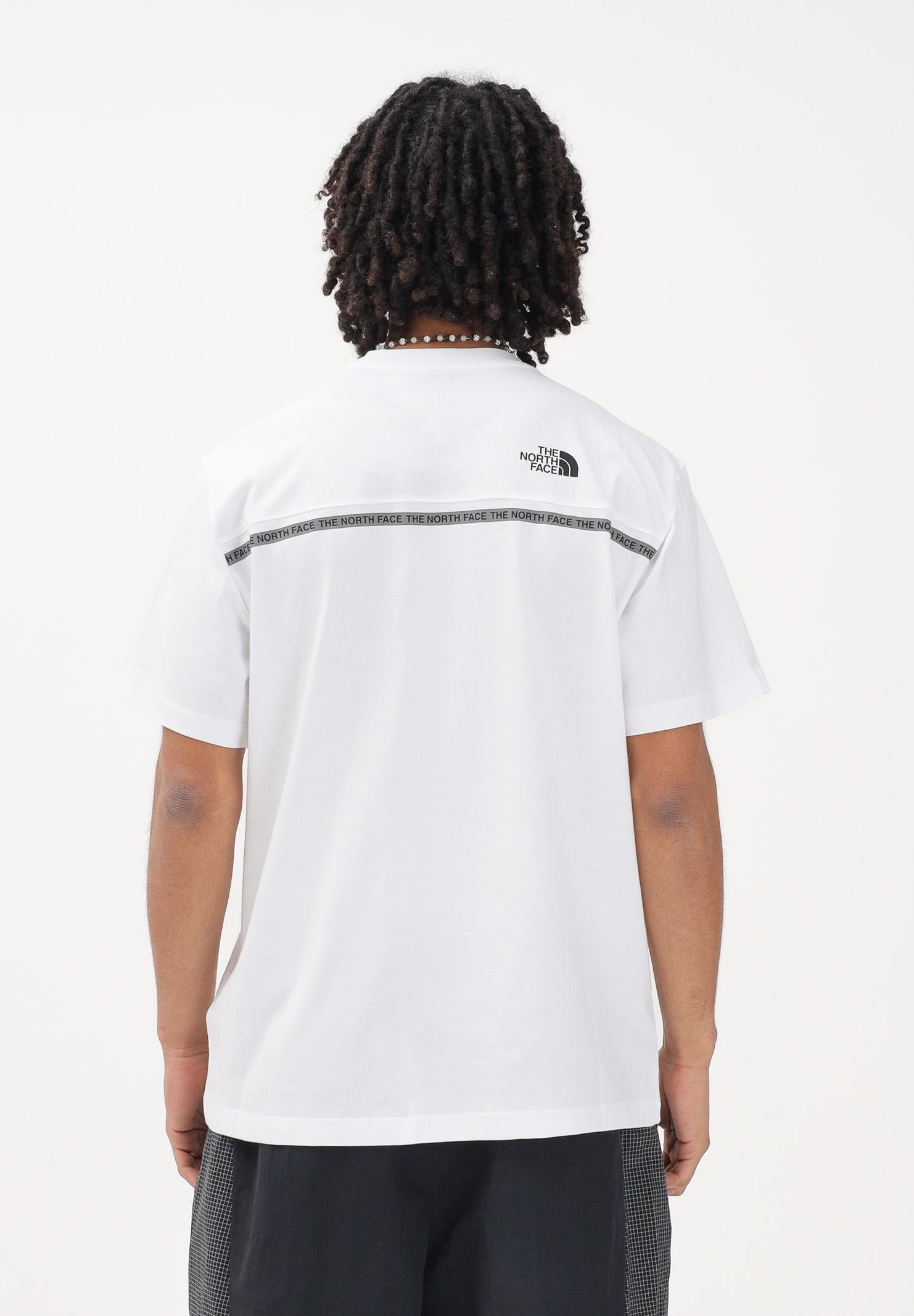 THE NORTH FACE T-shirt a manica corta Zumu Relaxed bianca da uomo NF0A8GUYFN41 . THE NORTH FACE 