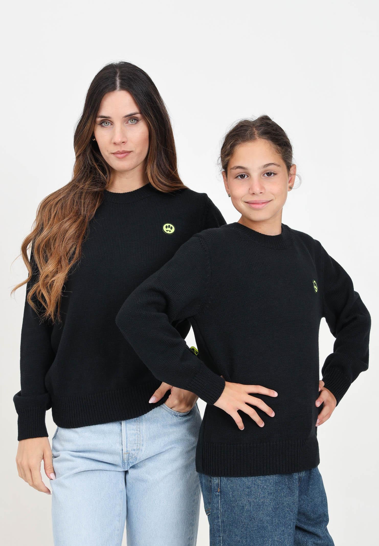 Maglioncino girocollo nero per donna e bambina rifinito da patch logo F4BKJUJP138 110 BARROW 