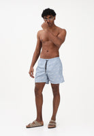 GCDS Shorts mare celeste da uomo con stampa rigata e logo all-over C1MWQS252T015 733A GCDS 