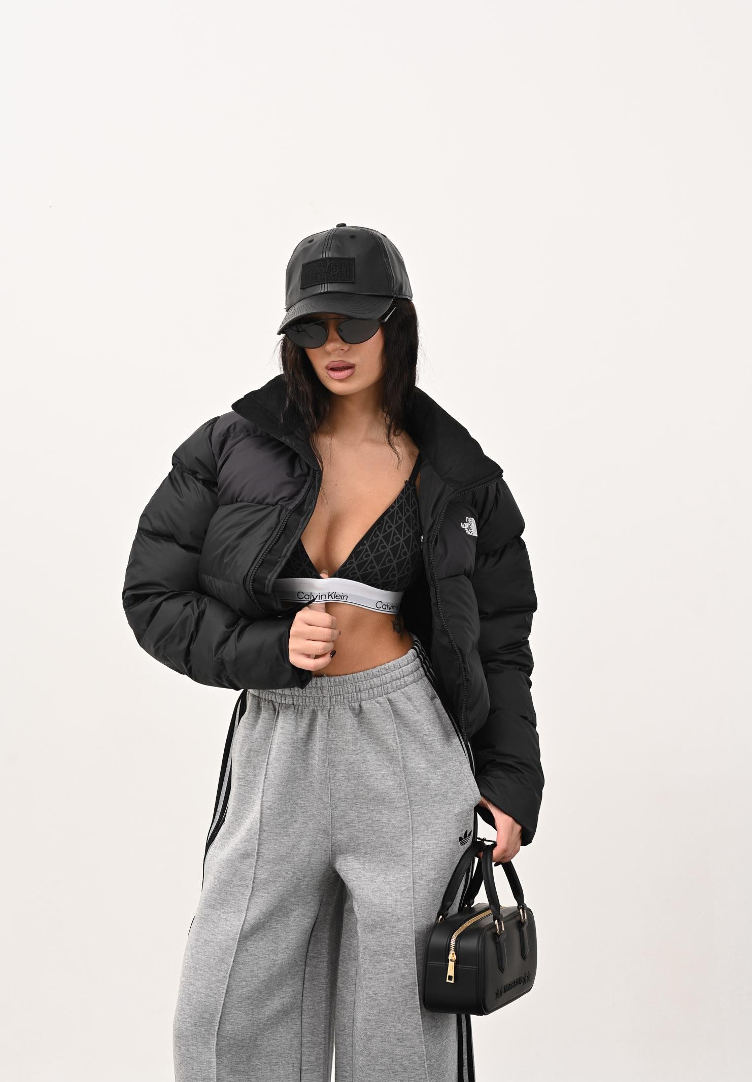 THE NORTH FACE Piumino Cropped Saikuru nero da donna NF0A89JCKT01 . THE NORTH FACE 