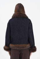 VICOLO Giubbotto in denim blu da donna con dettagli in pelliccia TF0079 VU VICOLO 