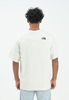THE NORTH FACE T-shirt a manica corta Icon Mountain Jacket Relaxed panna da uomo NF0A8EU7QLI1  THE NORTH FACE 