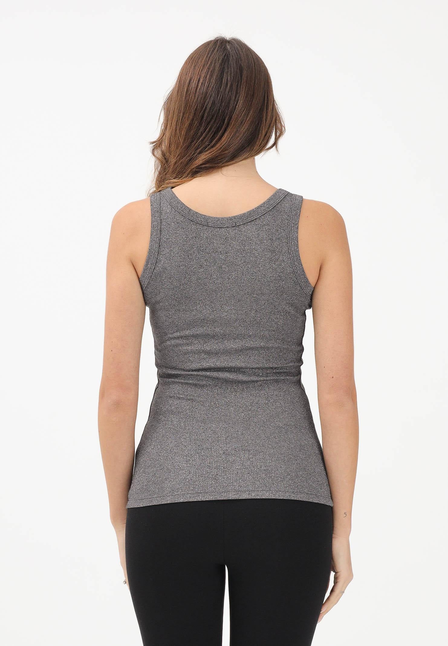 VICOLO Canotta grigia da donna realizzata in un tessuto lavorato con filato lamé UF0055 GR VICOLO 