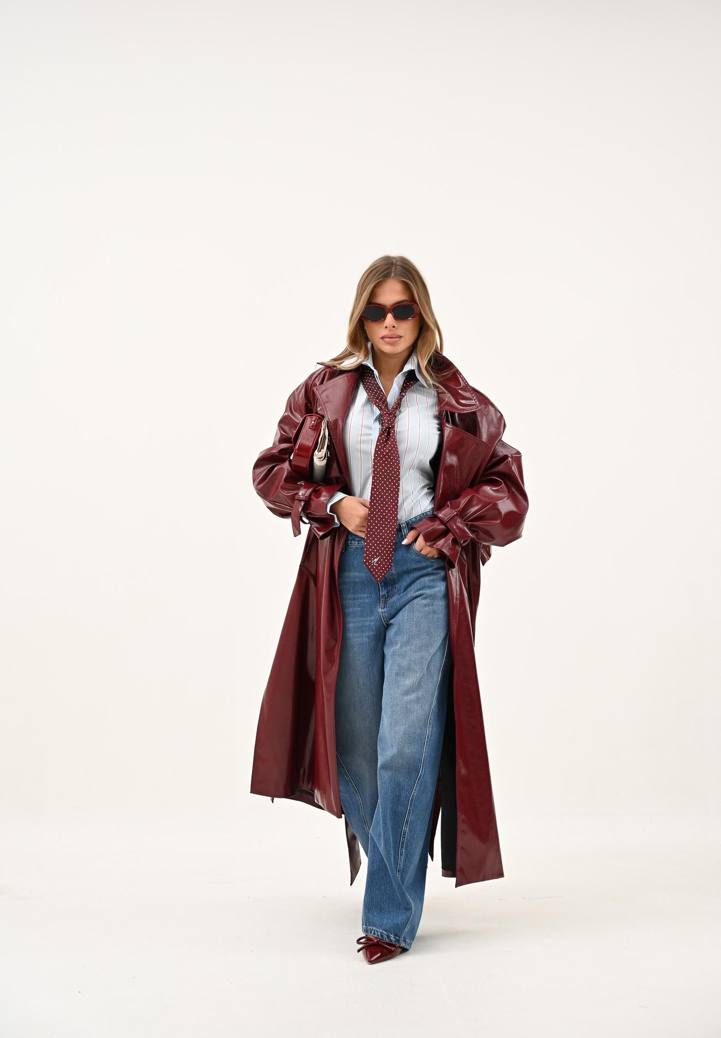 SIMONA CORSELLINI Trench effetto vinile in color bordeaux lucido da donna A25CPTH00101-C00026 V0752 SIMONA CORSELLINI 