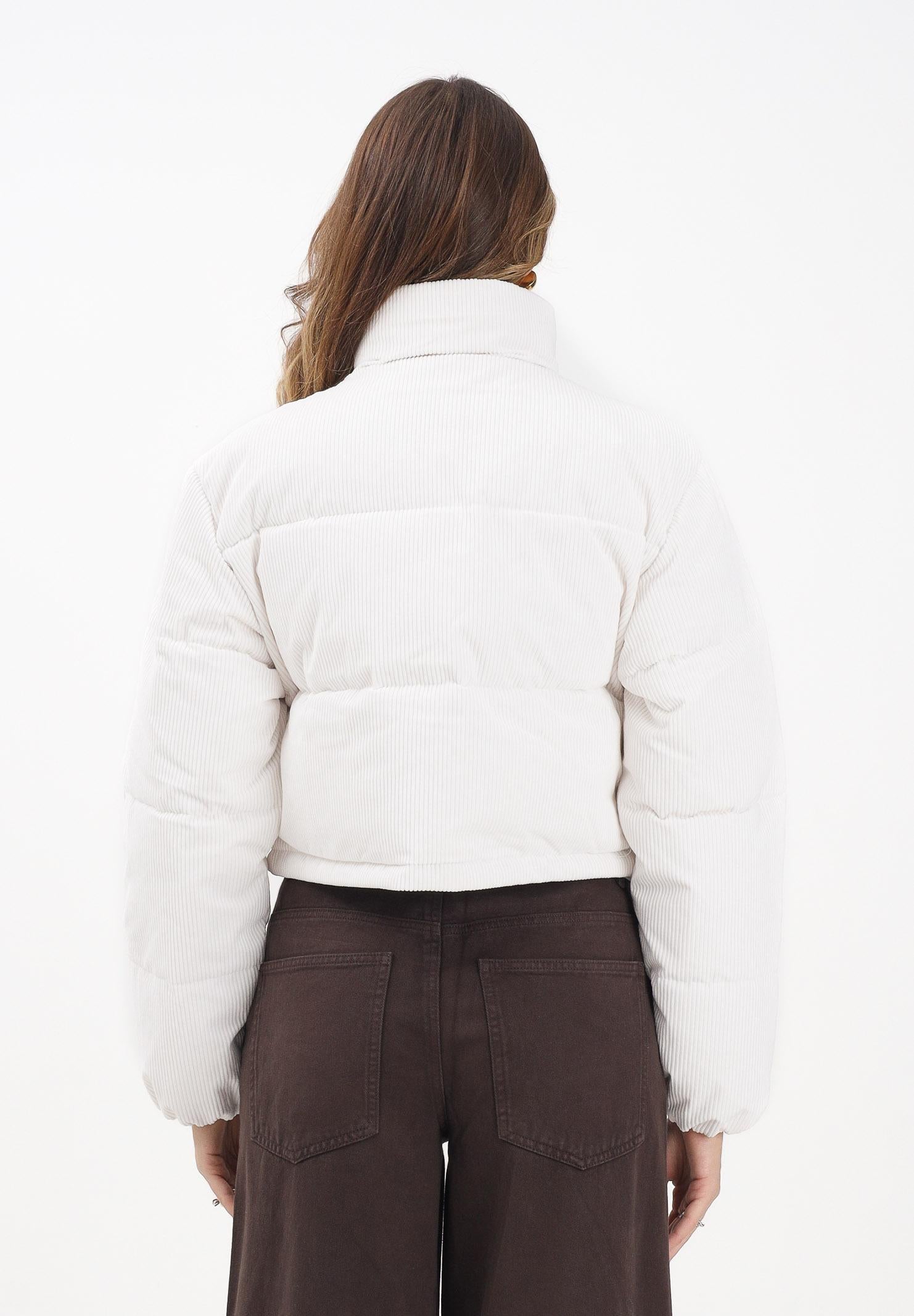 TOMMY JEANS Piumino panna da donna realizzato in tessuto trapuntato con effetto vellutino a costine DW0DW21658YBH  TOMMY JEANS 