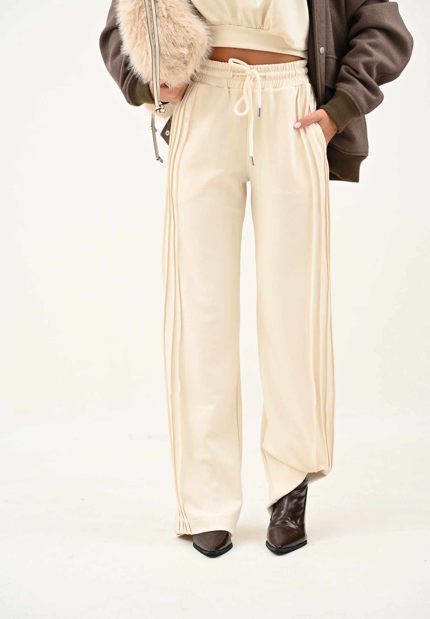 HINNOMINATE Pantalone sportivo panna da donna con nervature laterali HMABW01995 BI04 HINNOMINATE 