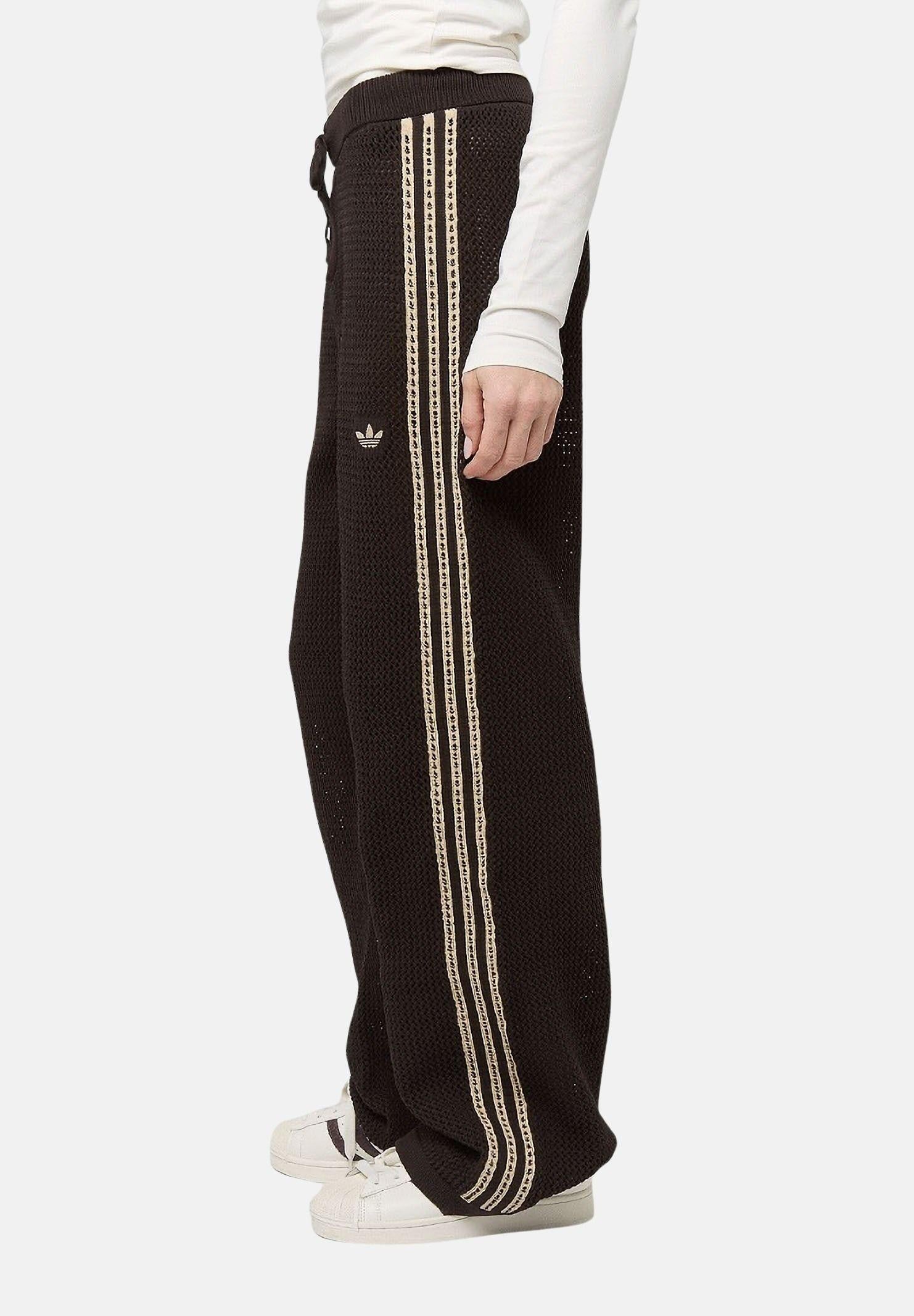 ADIDAS ORIGINALS pantaloni sportivi Crochet Trackpant marrone marrone donna. KQ6656 . ADIDAS ORIGINALS 